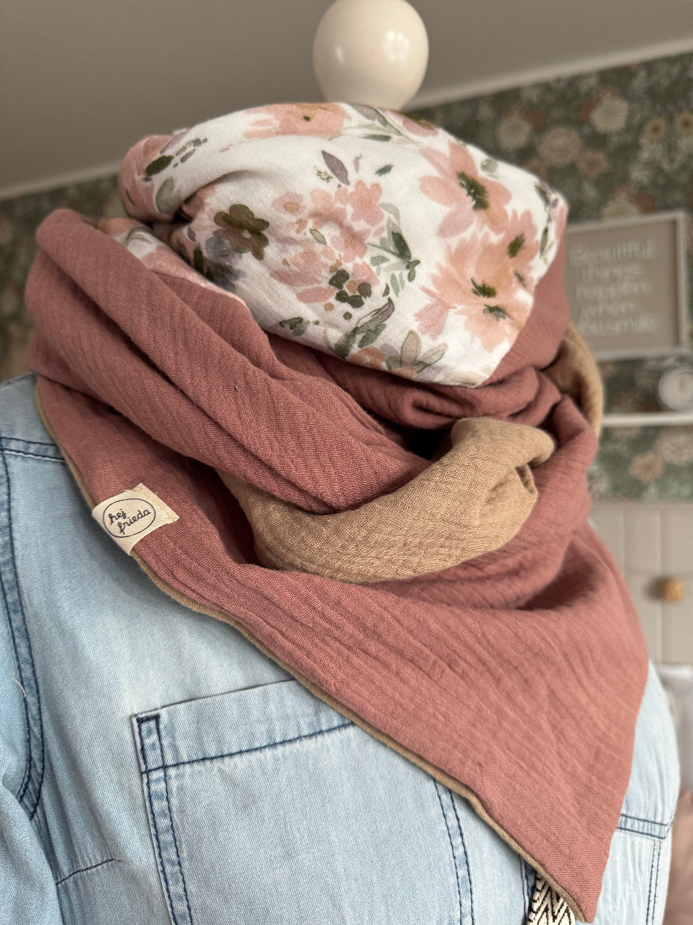 HANNA Musselintuch XL Colorblocking altrosa/Blumen/beige