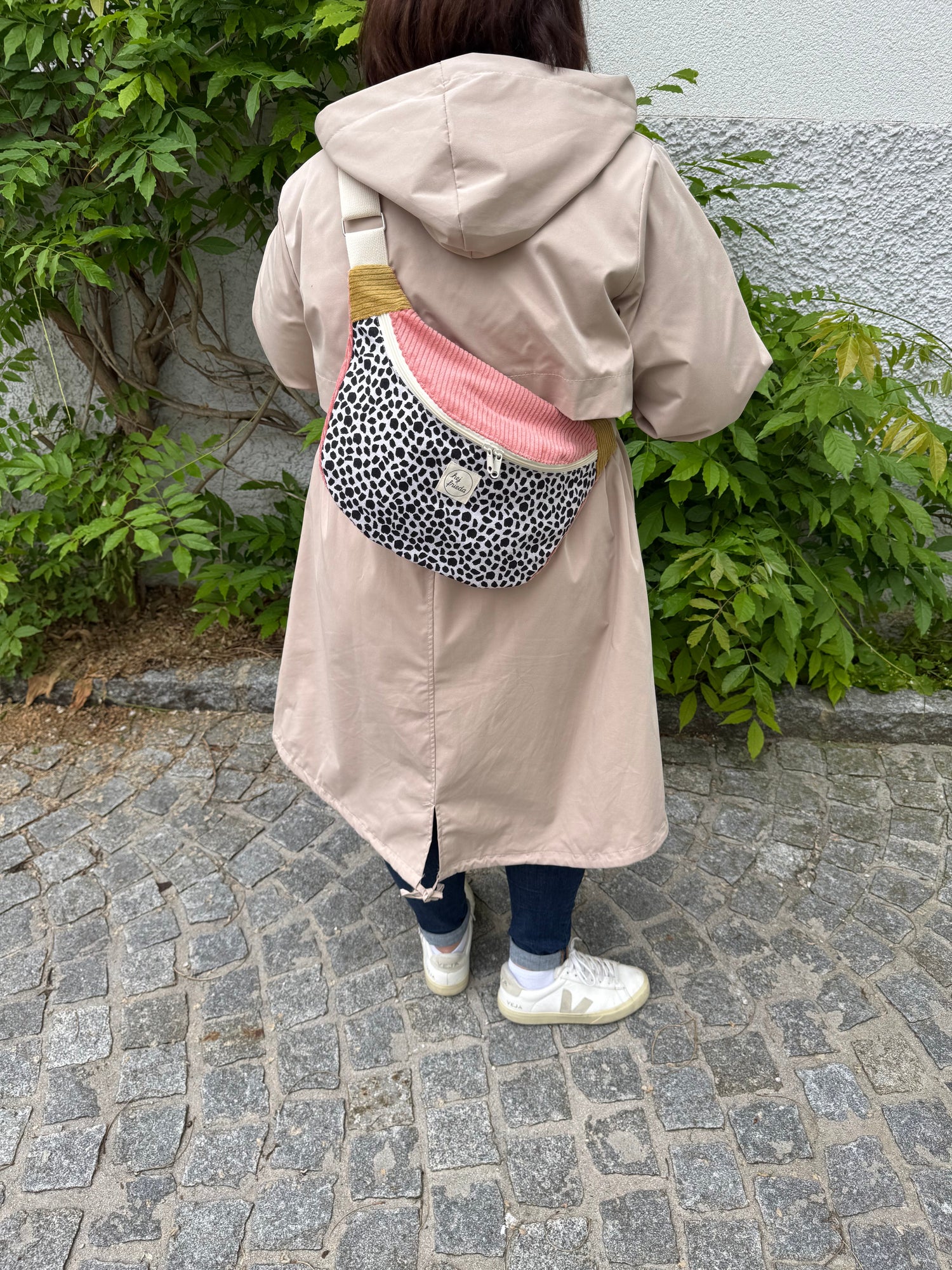 FRIEDA - die geräumige Hipbag