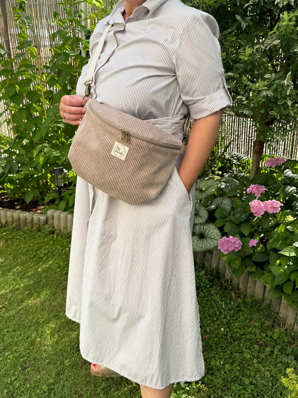LINNEA - die Midi-Hipbag
