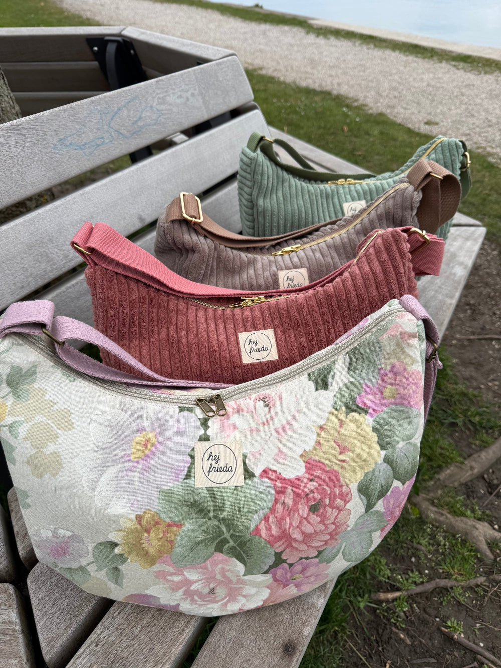 MILOU - die große Moonbag