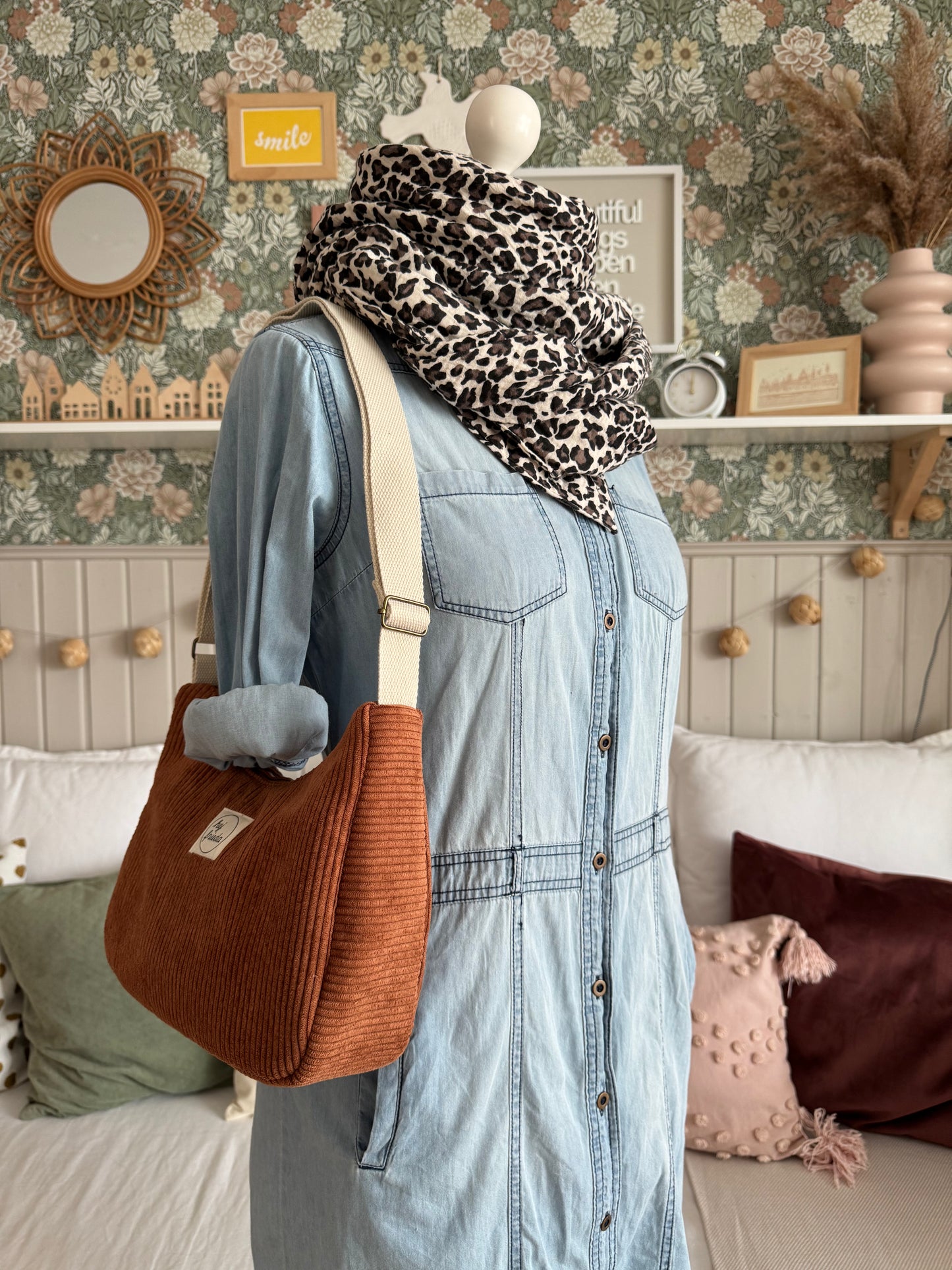 MAJA Crossbody Bag Cord zimt