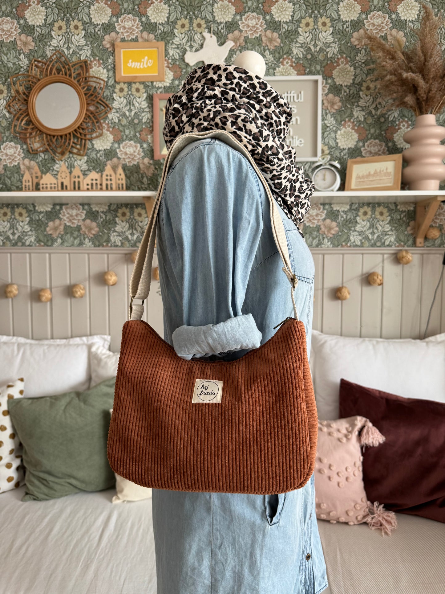 MAJA Crossbody Bag Cord zimt