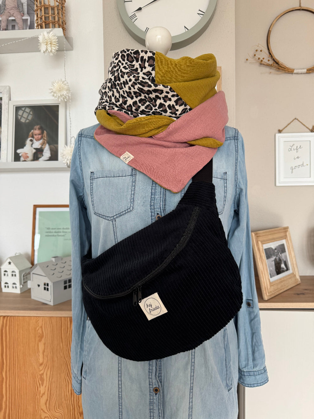 FRIEDA Hipbag Cord schwarz