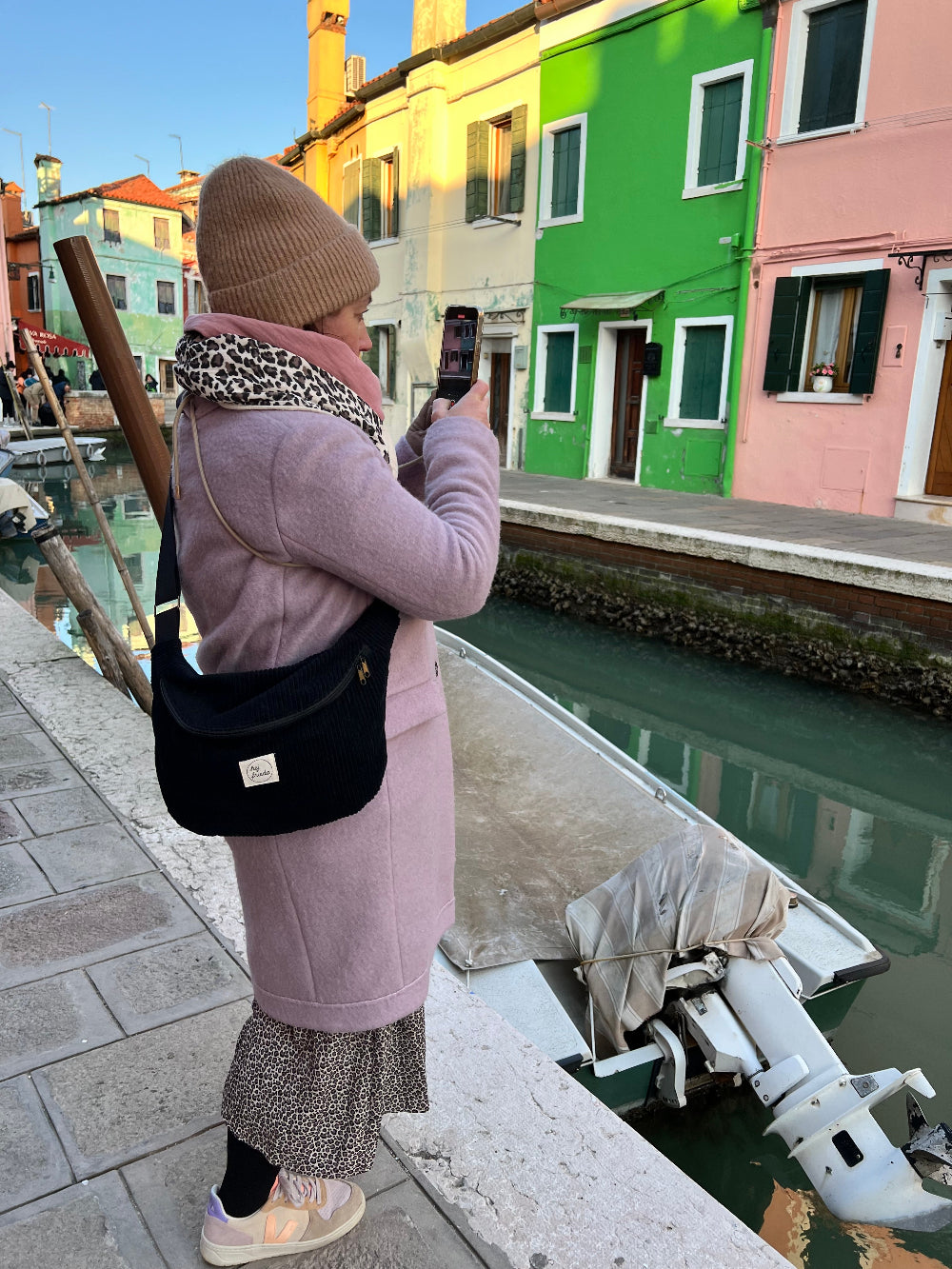 FRIEDA Hipbag Cord schwarz