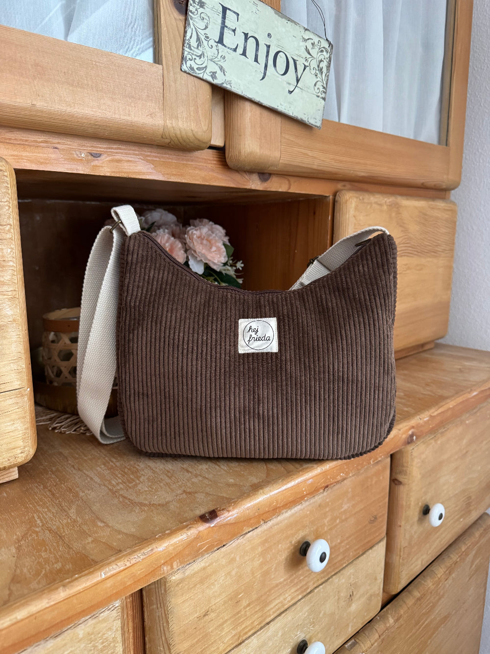 MAJA Crossbody Bag Cord dunkelbraun