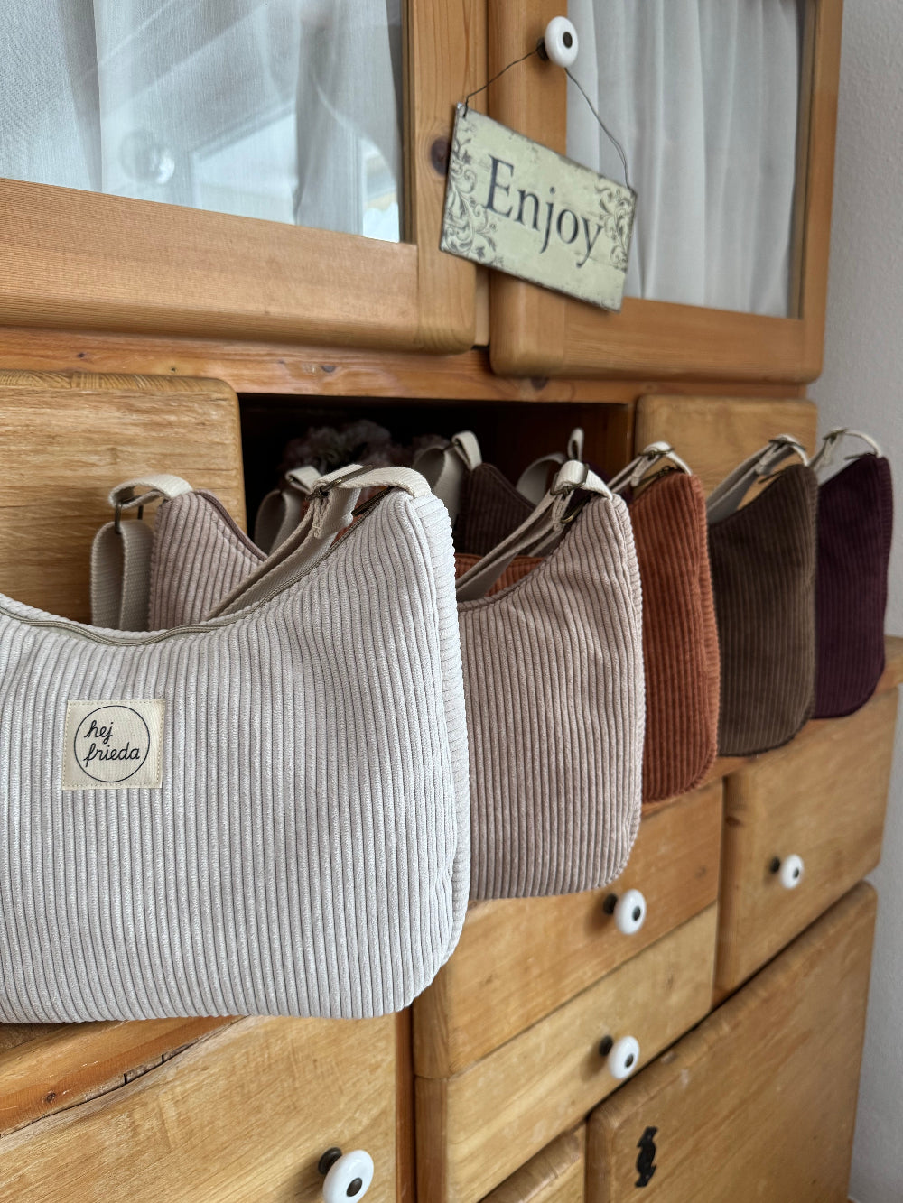 MAJA Crossbody Bag Cord dunkelbraun