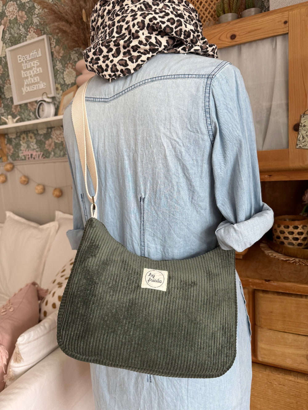 MAJA Crossbody Bag Cord schilfgrün