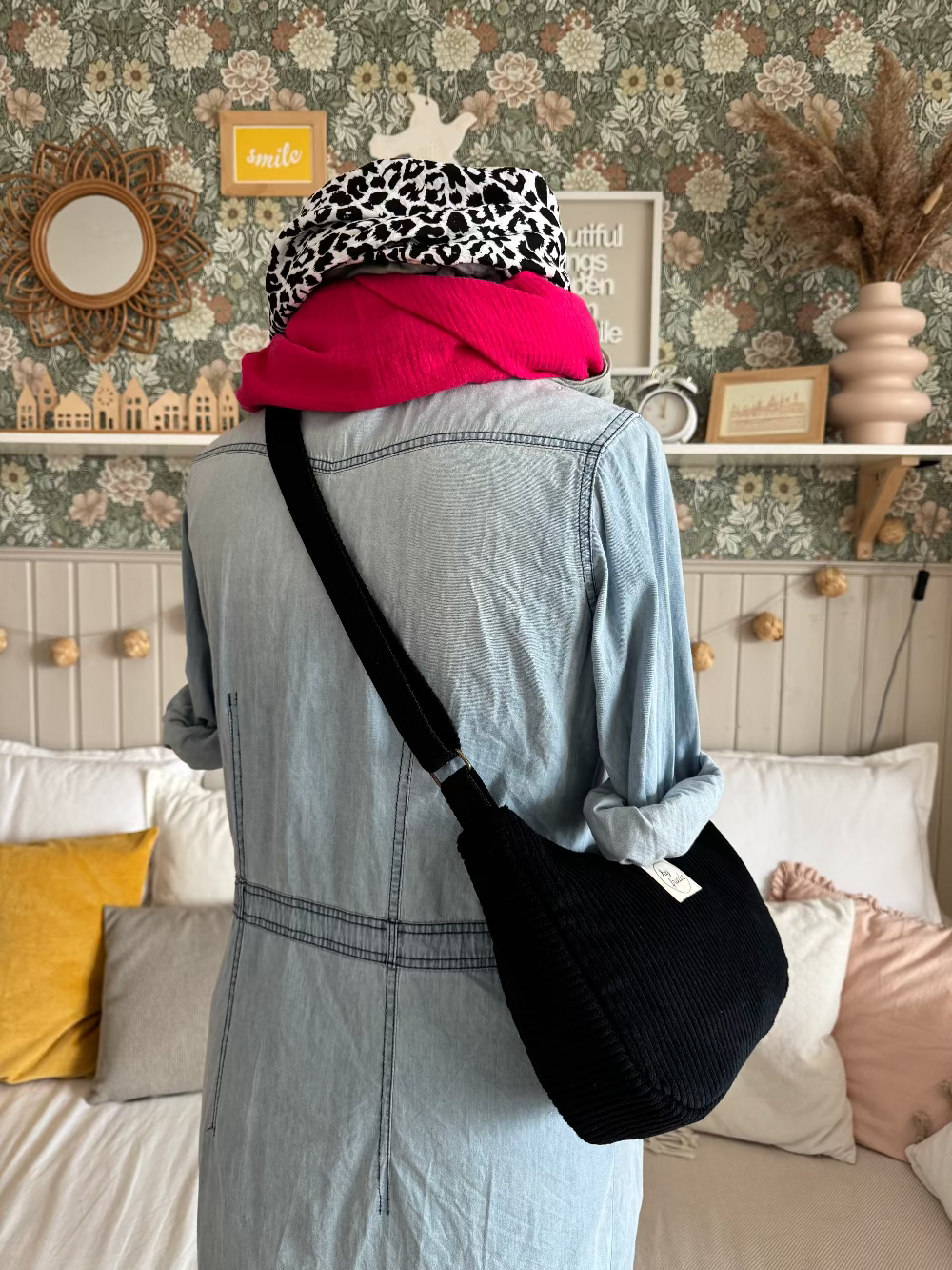 MAJA Crossbody Bag Cord schwarz