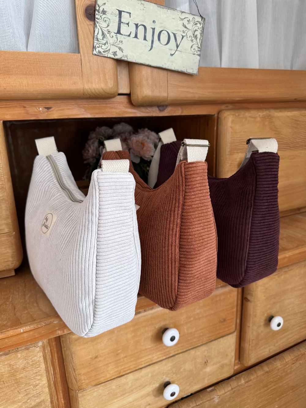 MAJA Crossbody Bag Cord zimt