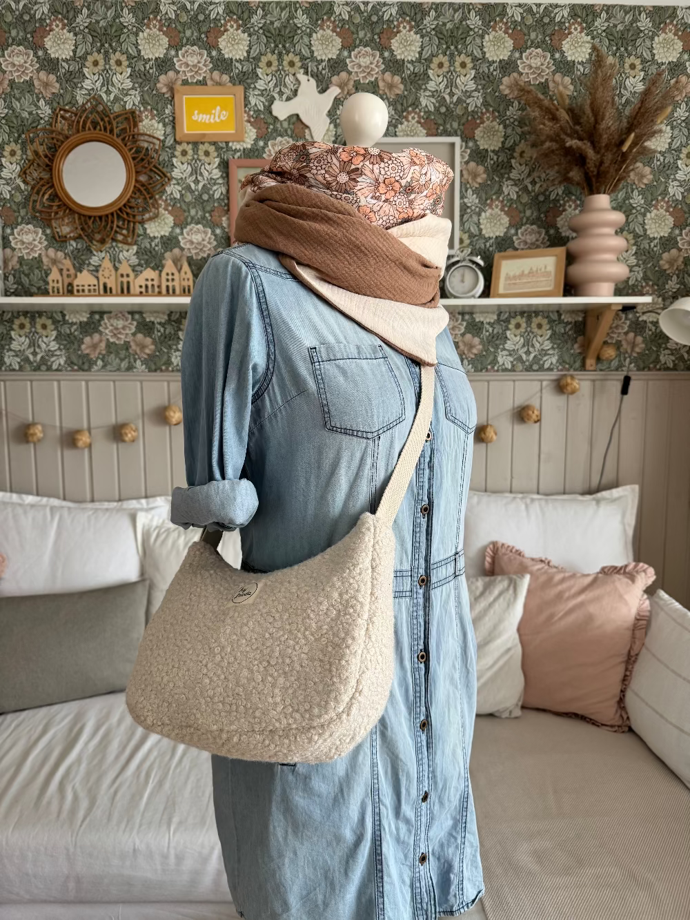 MAJA Crossbody Bag Teddy ecru