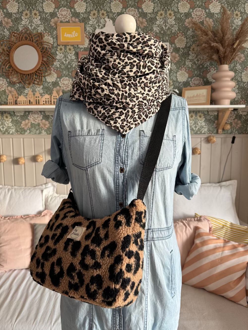 MAJA Crossbody Bag Teddy Leo karamell