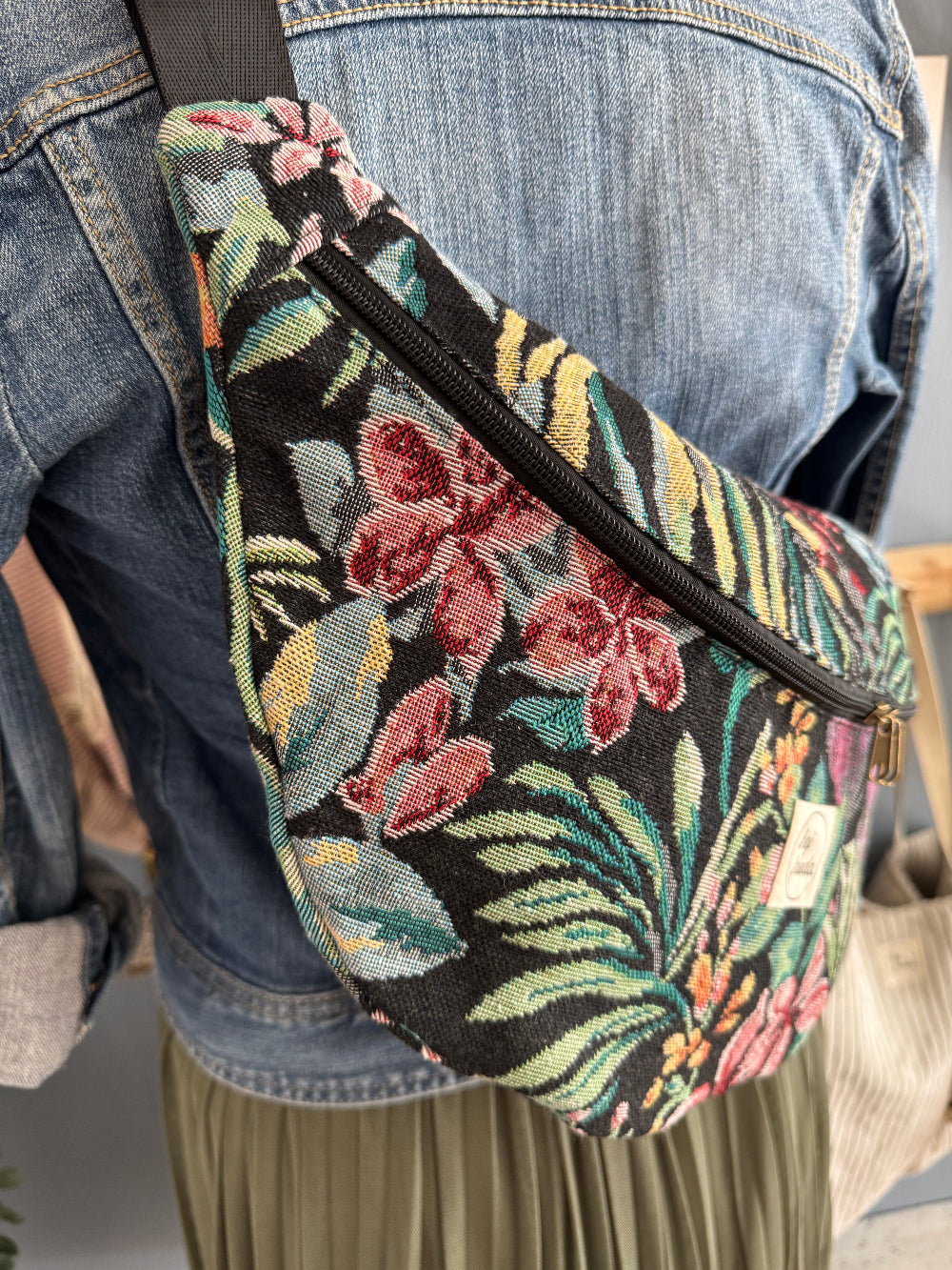 ALMA XL-Bauchtasche FALL FLOWERS