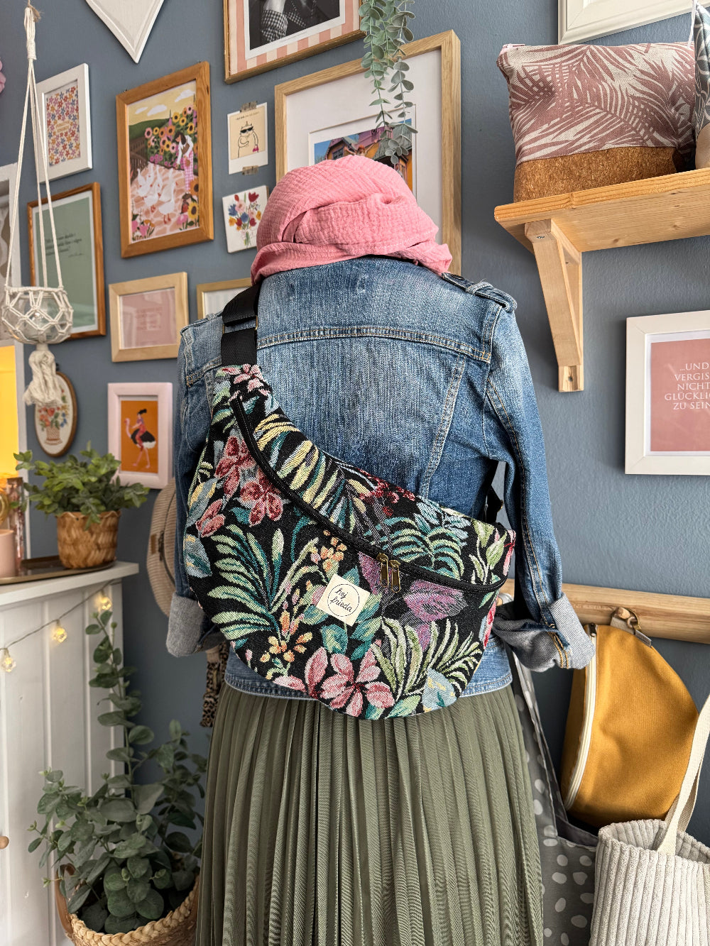 ALMA XL-Bauchtasche FALL FLOWERS