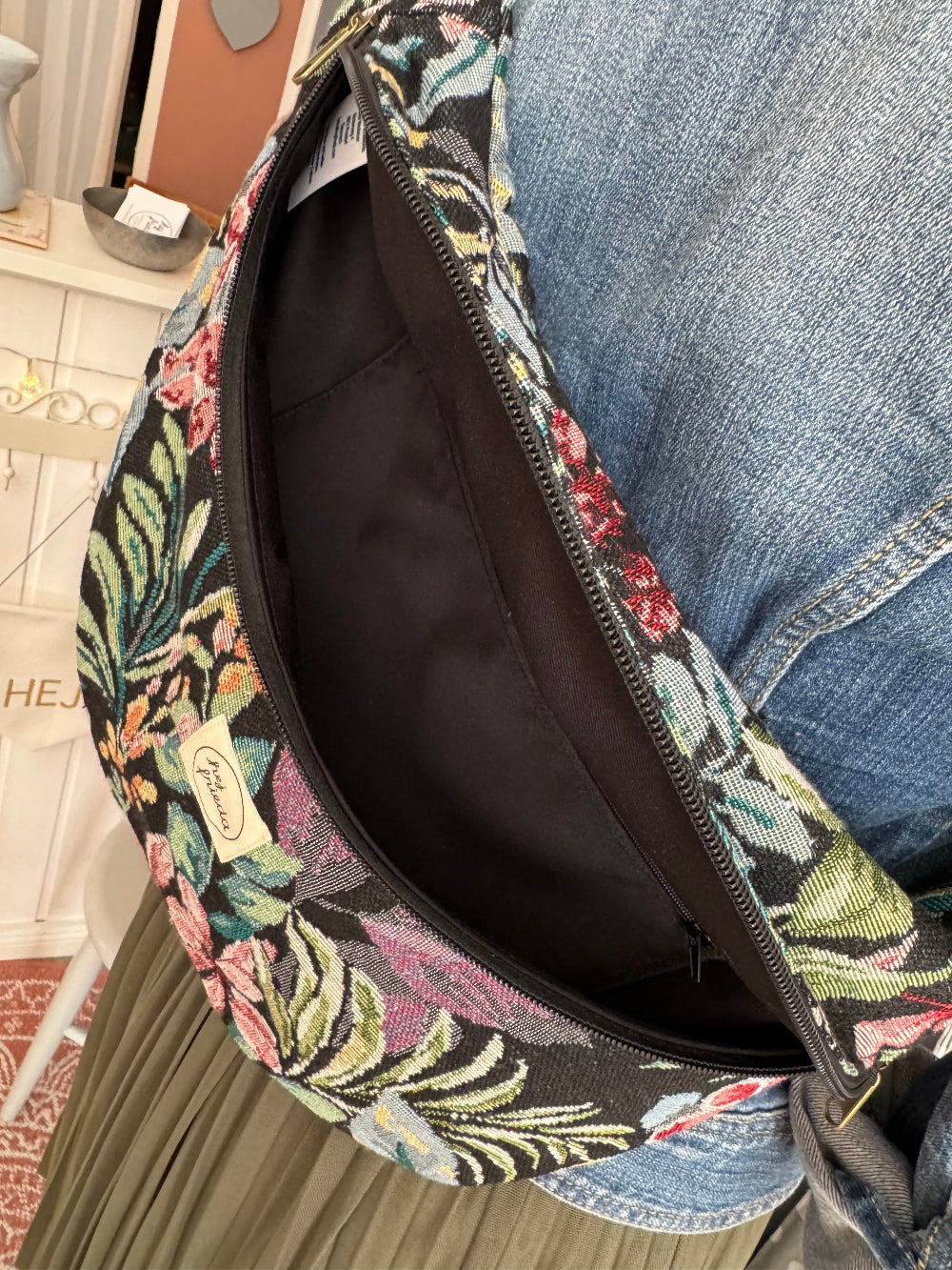 ALMA XL-Bauchtasche FALL FLOWERS