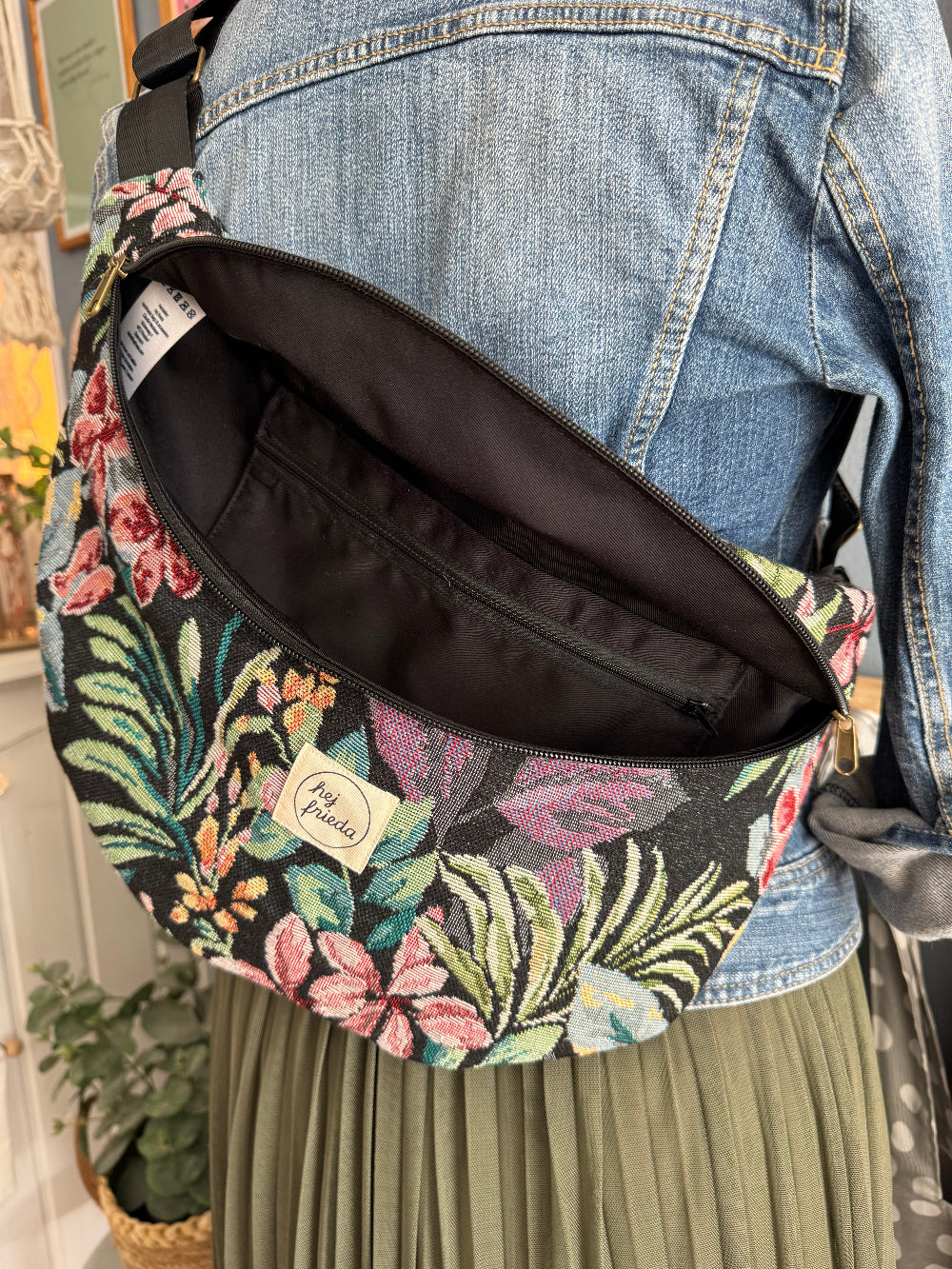ALMA XL-Bauchtasche FALL FLOWERS