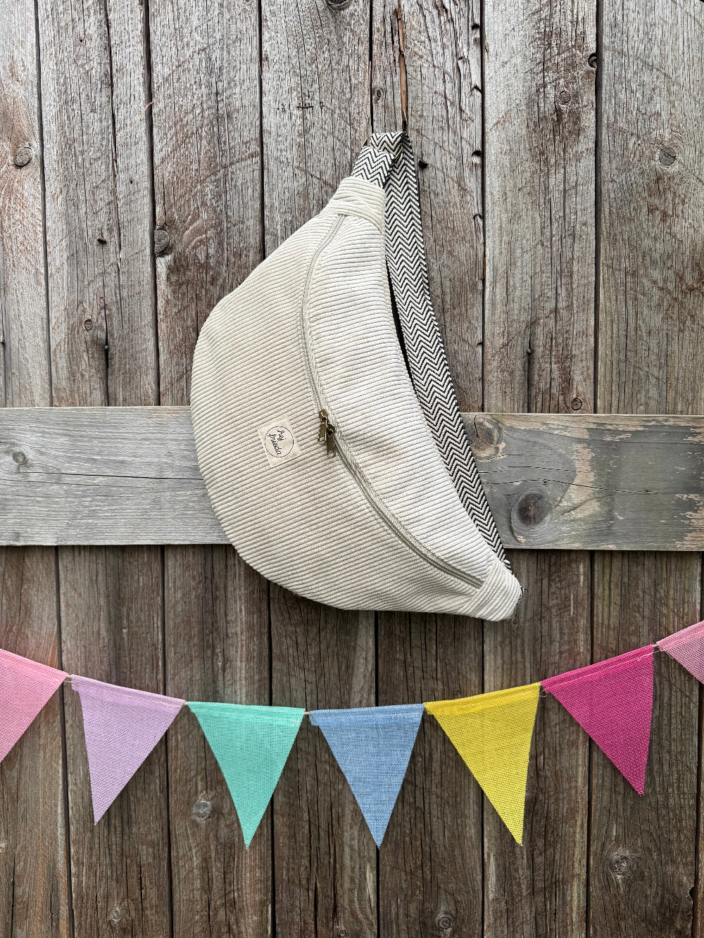 ALMA XL-Bauchtasche Cord Creme