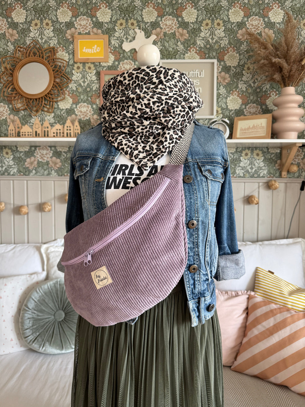 ALMA XL-Bauchtasche Cord Flieder