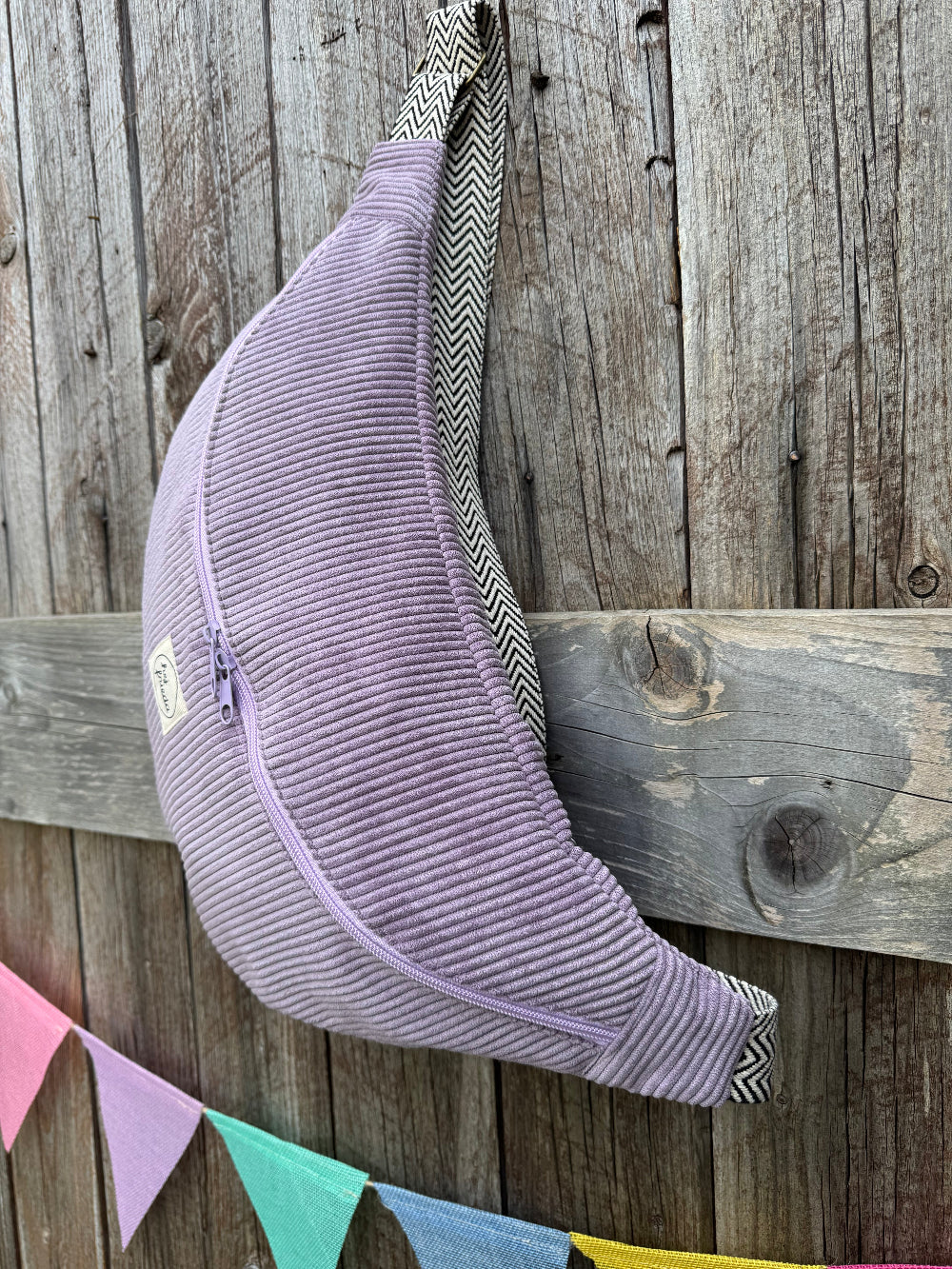 ALMA XL-Bauchtasche Cord Flieder