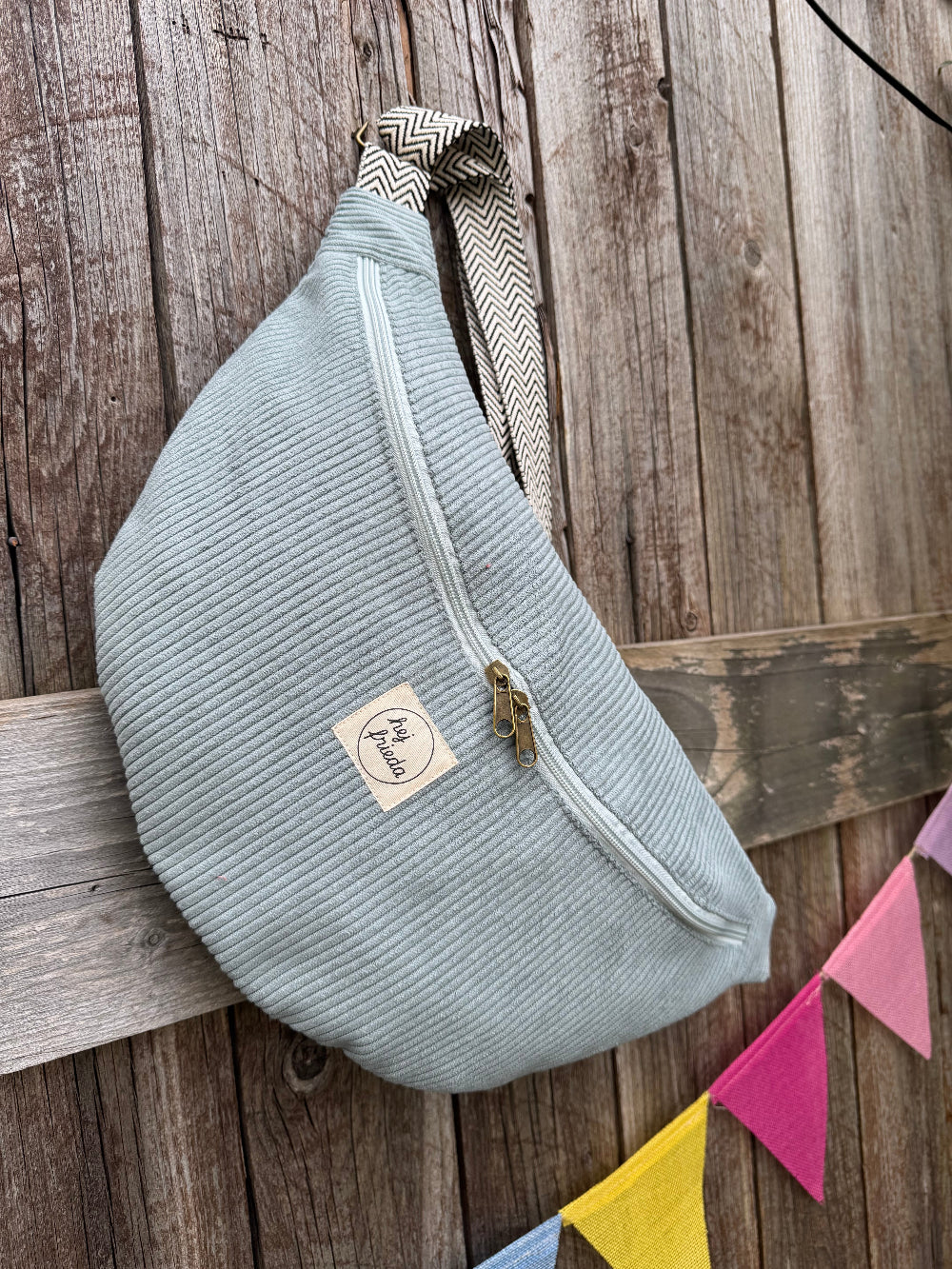 ALMA XL-Bauchtasche Cord Jade