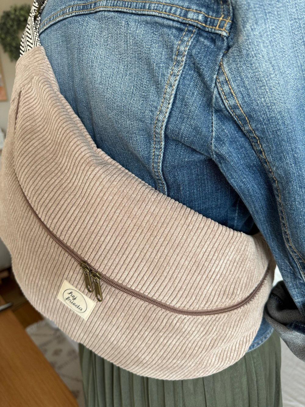 ALMA XL-Bauchtasche Cord Sandbeige