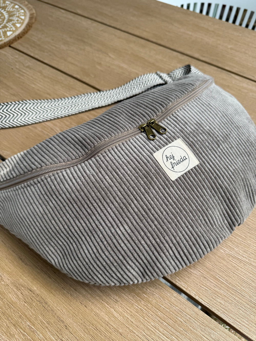 ALMA XL-Bauchtasche Cord Taupe