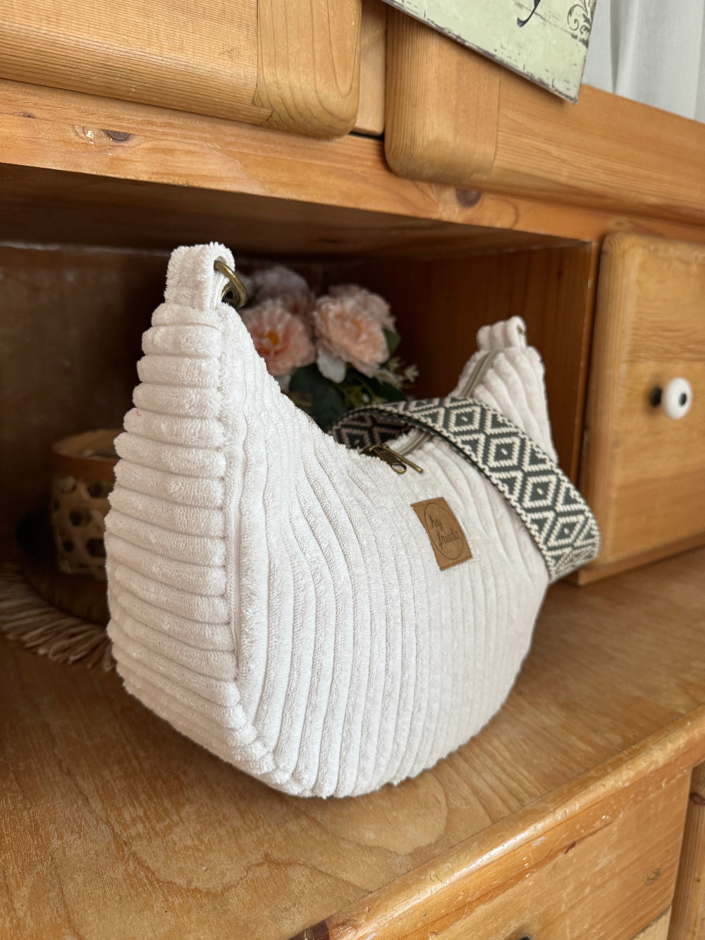 CLEO Moonbag Breitcord Creme