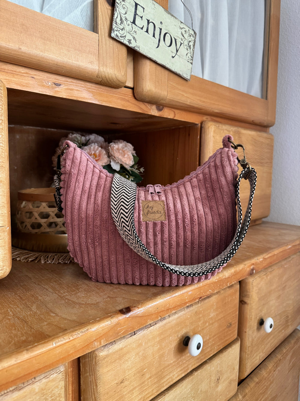 CLEO Moonbag Breitcord Rosa