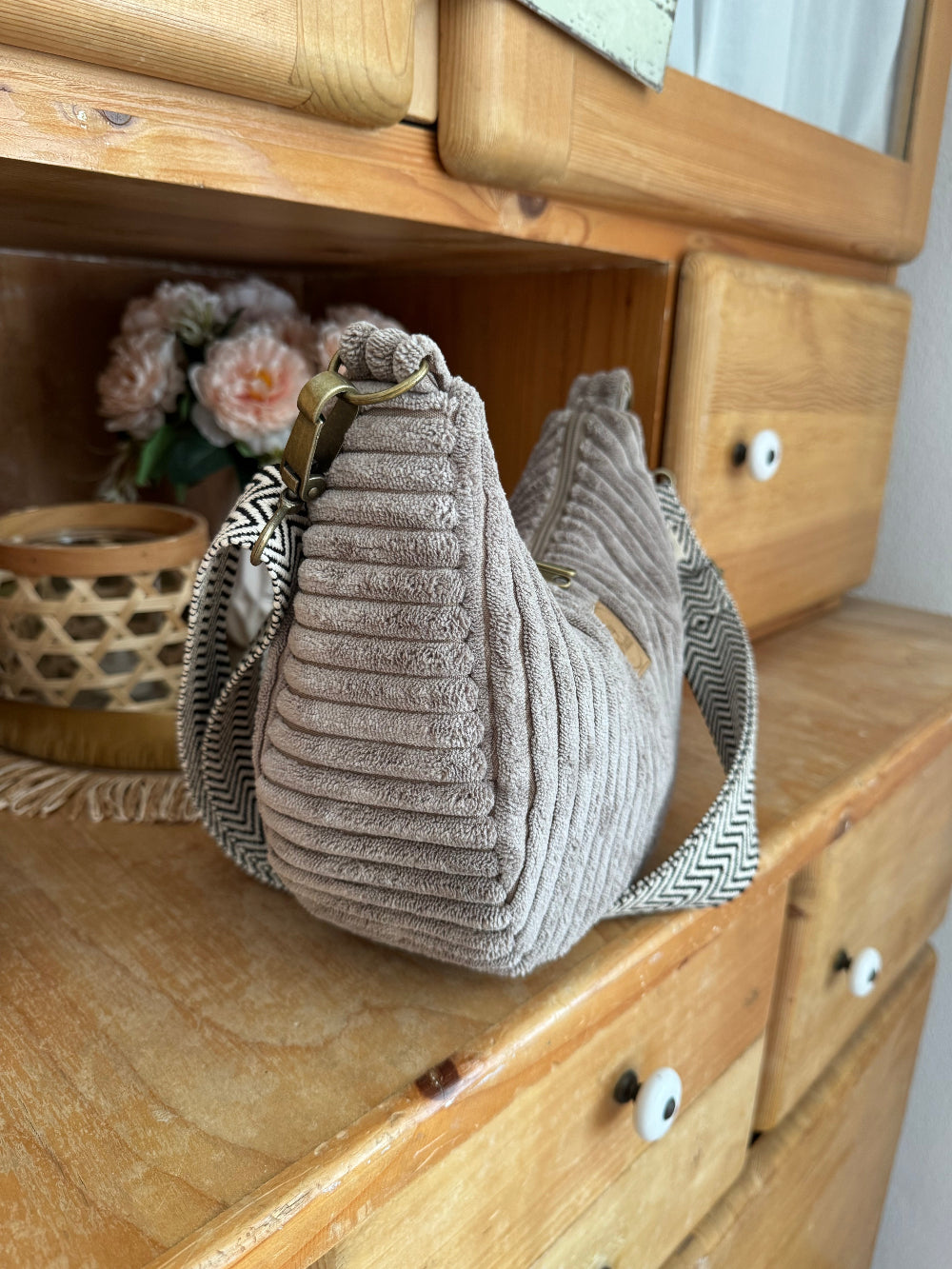 CLEO Moonbag Breitcord Sand