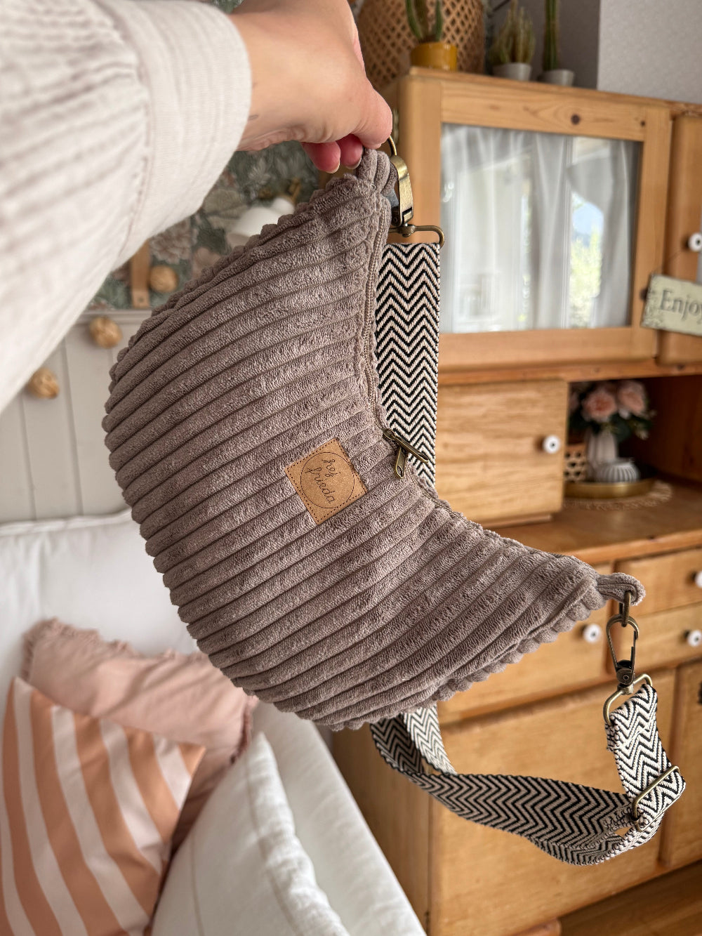 CLEO Moonbag Breitcord Sand