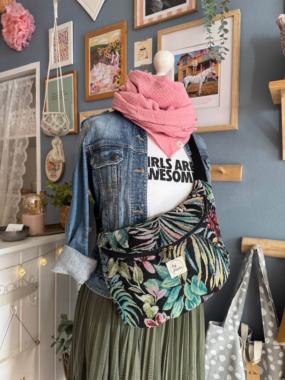FRIEDA Hipbag FALL FLOWERS