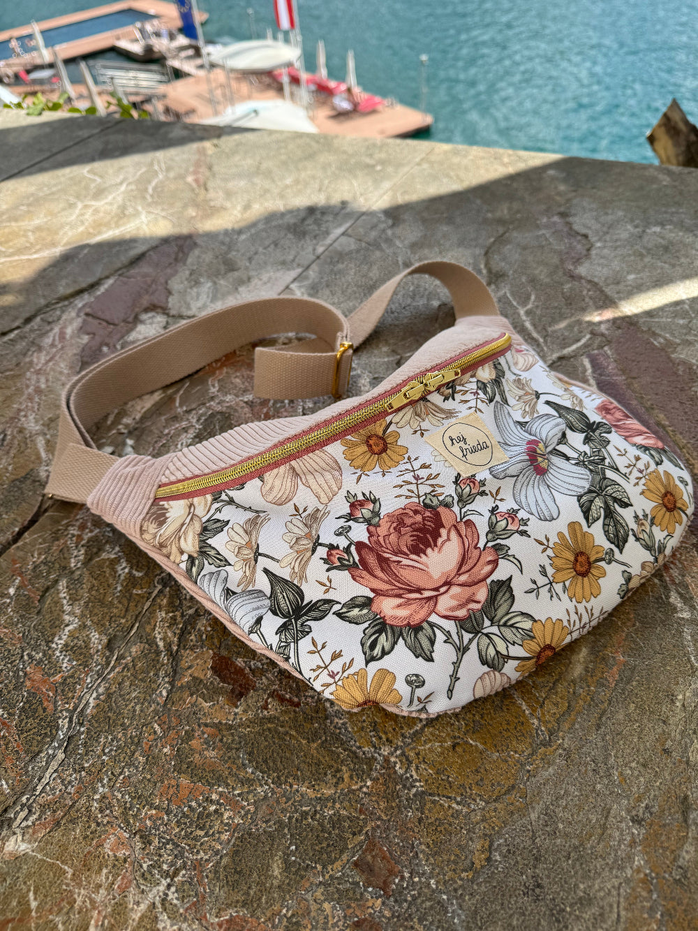 FRIEDA Hipbag Summer Flowers / Cord hellrosa