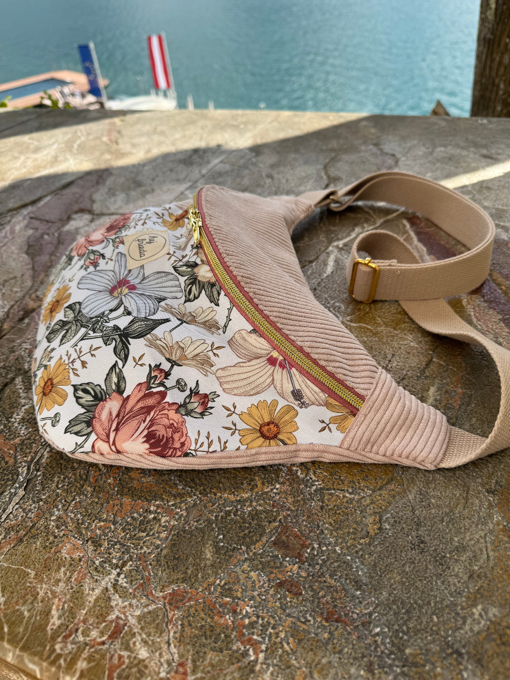 FRIEDA Hipbag Summer Flowers / Cord hellrosa