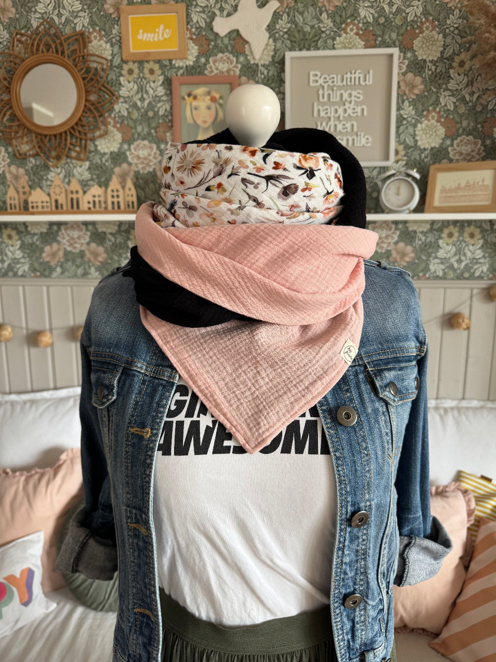 HANNA Musselintuch XL Colorblocking hellrosa/Aquarellblumen/schwarz