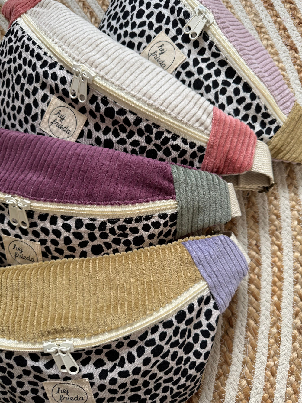 HEDI Hipbag Colorblock Cord Leo/flieder/senf