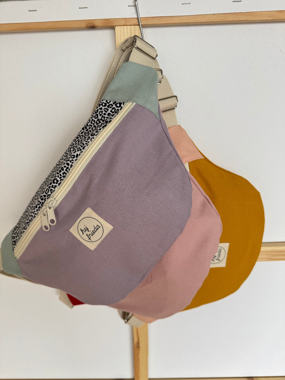HEDI Hipbag Colorblock Canvas Leo/flieder/mint