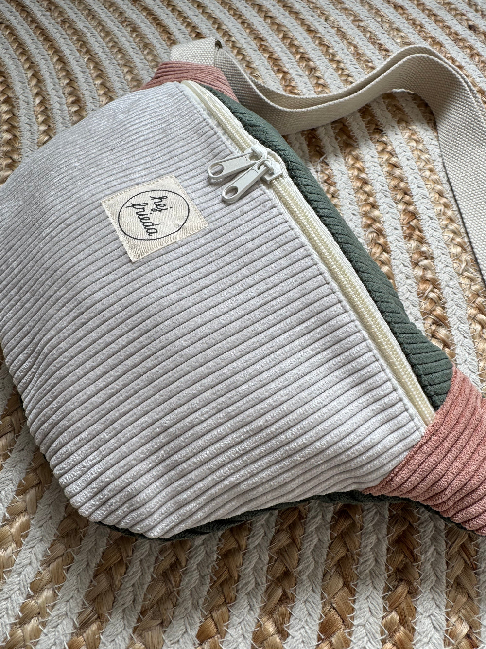 HEDI Hipbag Colorblock Cord Creme/Schilfgrün/Rosé