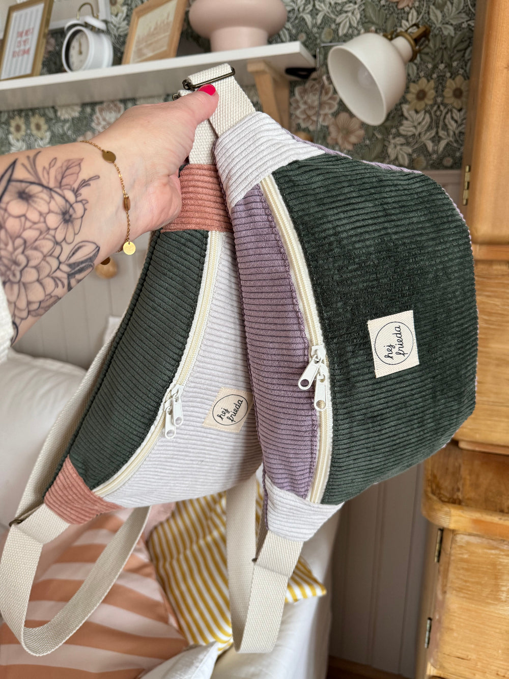 HEDI Hipbag Colorblock Cord Schilfgrün/Flieder/Creme