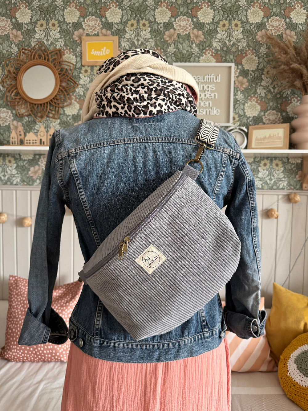 LINNEA Hipbag Cord grau