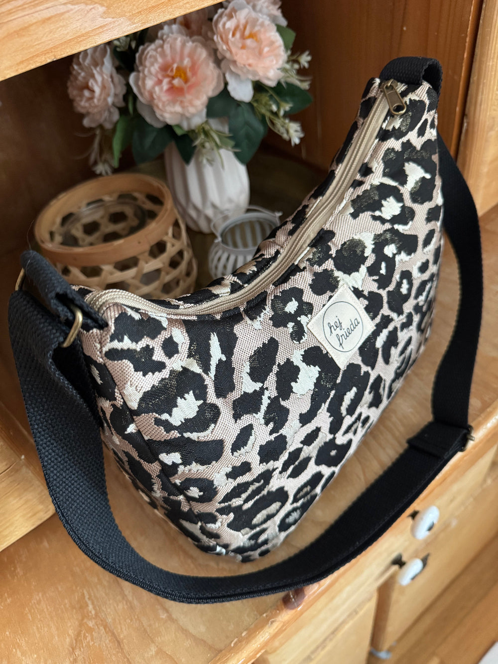 MAJA Crossbody Bag Leo beige/schwarz