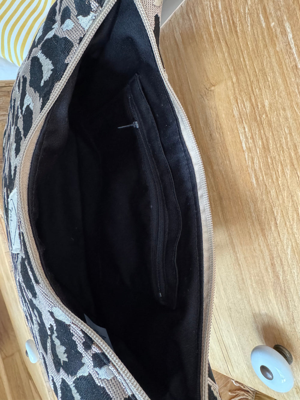 MAJA Crossbody Bag Leo beige/schwarz