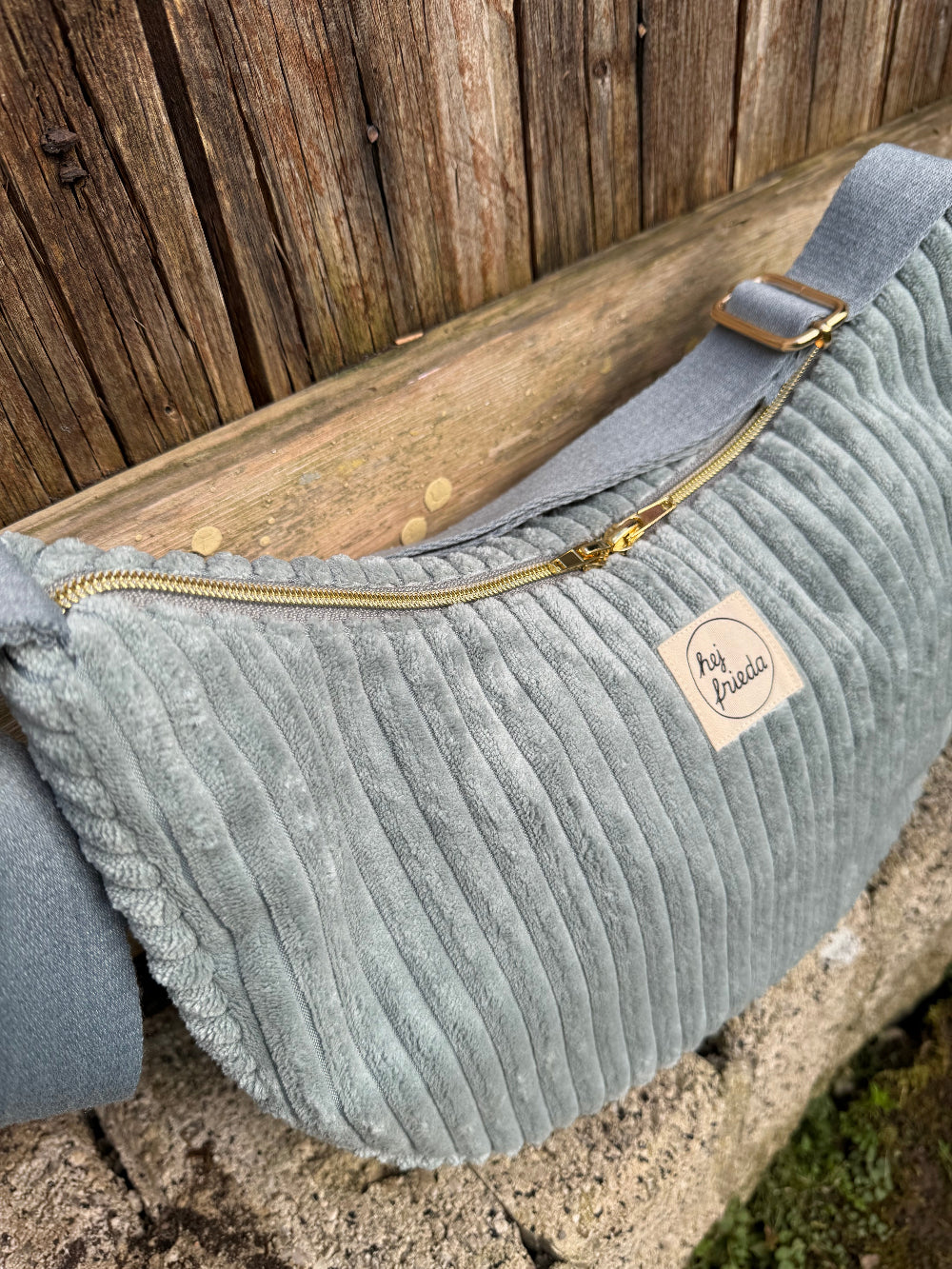 MILOU Moonbag Breitcord Jade