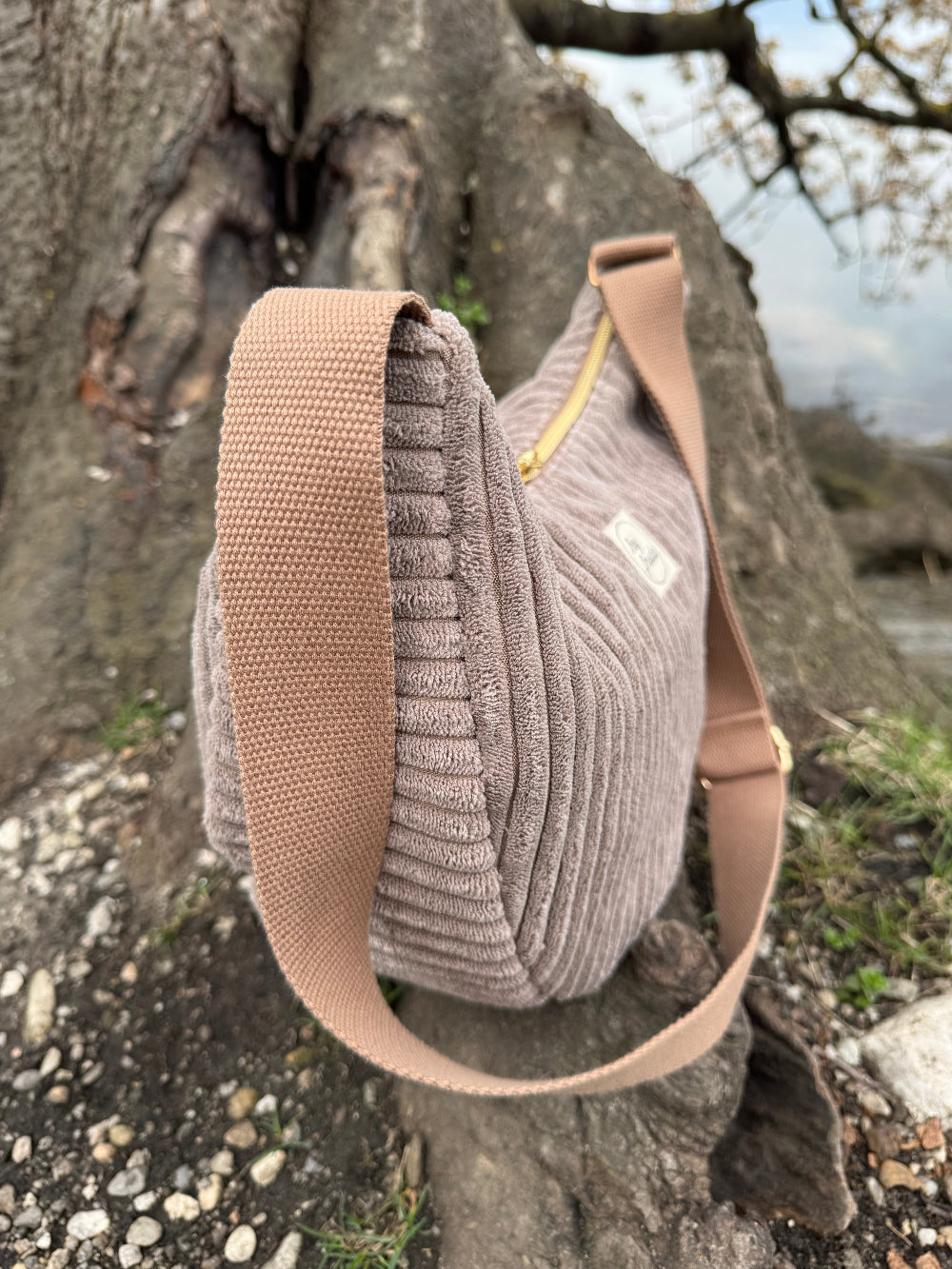 MILOU Moonbag Breitcord taupe