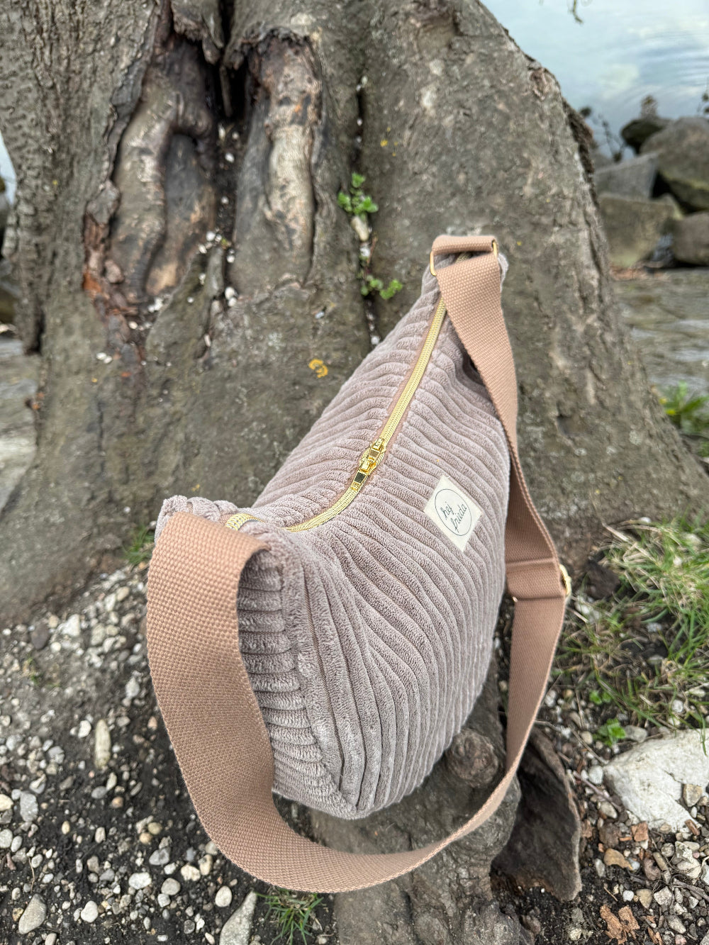MILOU Moonbag Breitcord taupe