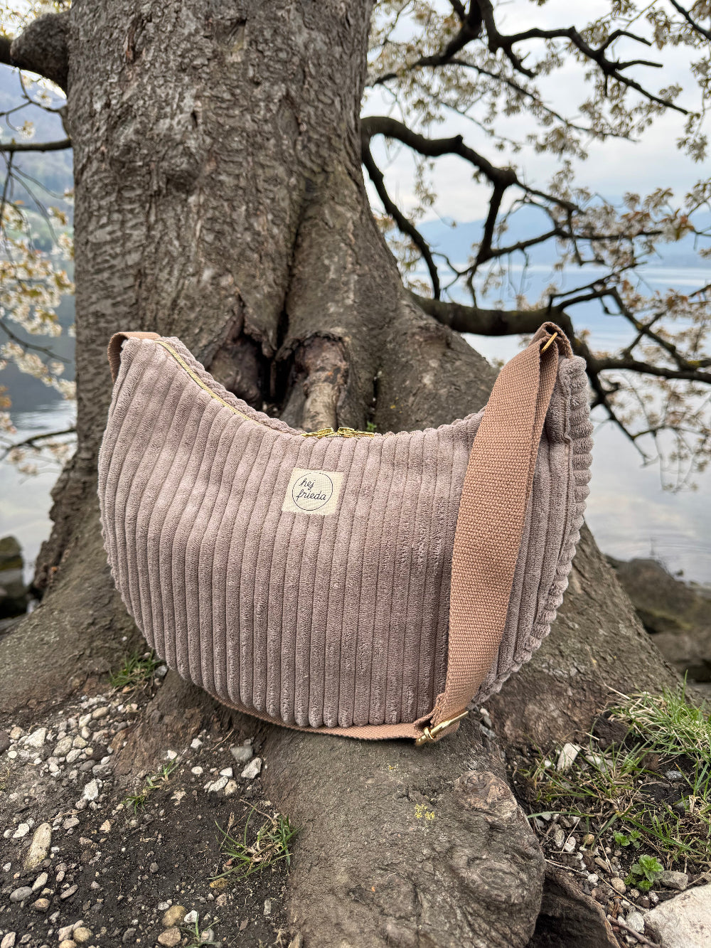 MILOU Moonbag Breitcord taupe