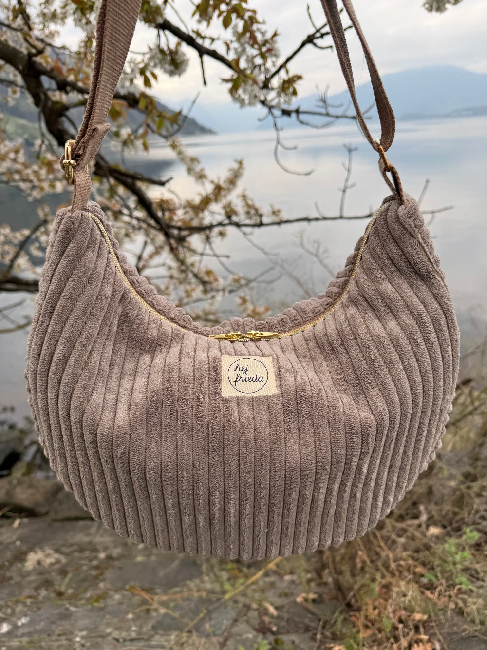 MILOU Moonbag Breitcord taupe