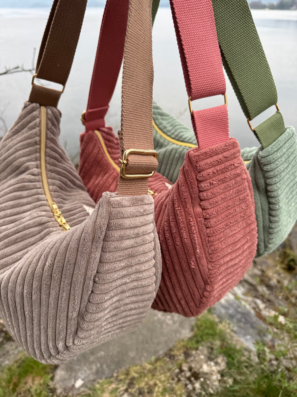 MILOU Moonbag Breitcord Jade