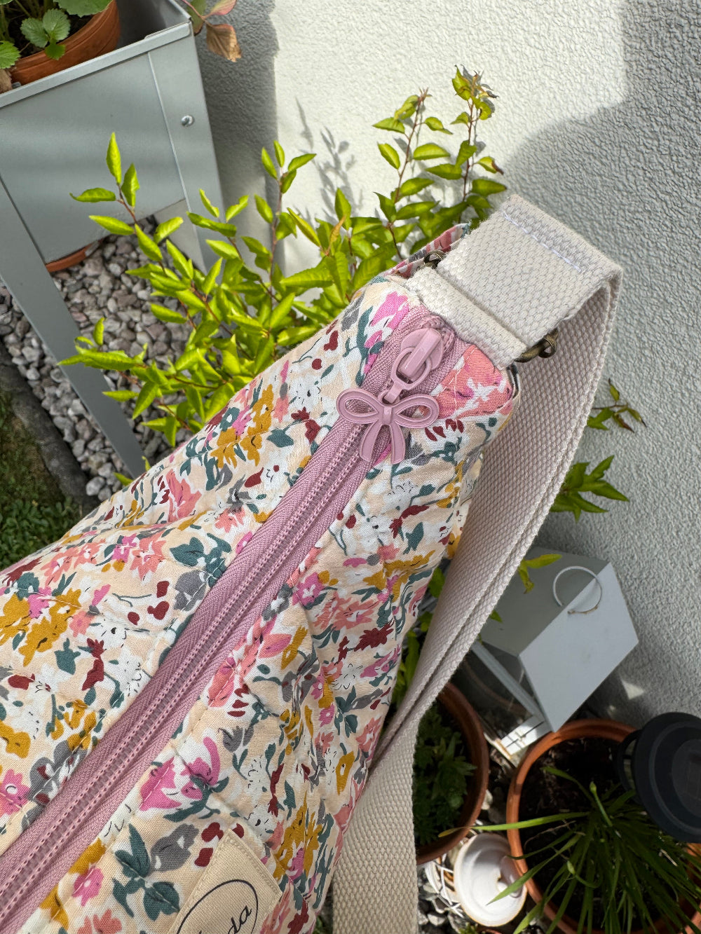 PREORDER - ROSIE Ruffle Bag Flowers Rosé
